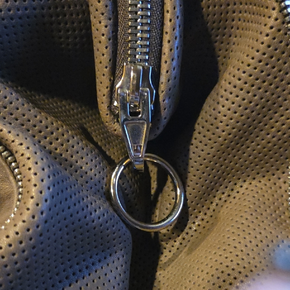 Alexander Wang Grey Leather Shoulder Bag - Picture 5 of 9